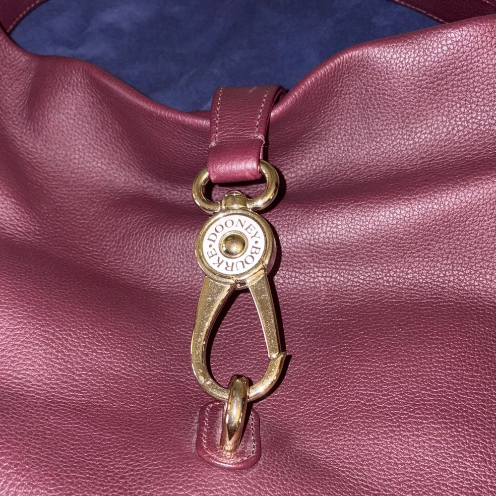 Women's Dooney & Bourke Pebble Grain Leather Logo lock Shoulder Bag - Picture 9 of 10